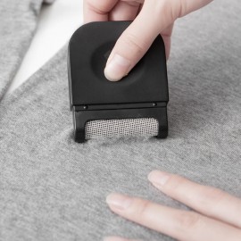 Portable Manual Lint Remover for Clothes